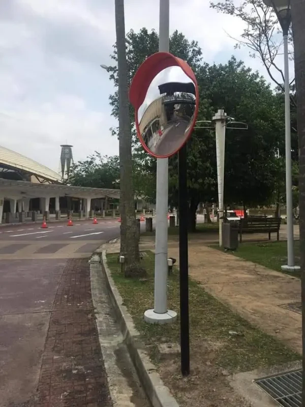 Polycarbonate Convex Mirror - Image 2